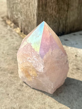 Load image into Gallery viewer, New! Rose 'Aura' Natural Quartz Polished Crystal Point Piece |Reiju