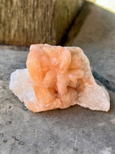Load image into Gallery viewer, New! Stilbite with Apophyllite Crystal Cluster (6 x 4 x 4 cm) - Natural & Unique |Reiju