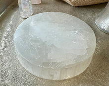 Load image into Gallery viewer, Selenite Crystal Charging Plate- Cleanse & Energize Your Crystals |Reiju