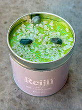 Load image into Gallery viewer, May Birthstone Luxury Crystal Topped Candle - Emerald |Reiju