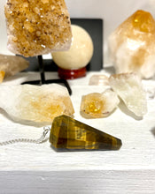 Load image into Gallery viewer, Tigers Eye Crystal Dowsing Pendulum