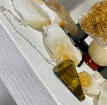 Load image into Gallery viewer, Tigers Eye Crystal Dowsing Pendulum