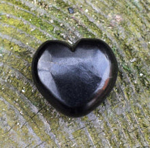 Load image into Gallery viewer, Shungite Crystal Heart Protective Love Symbol |Reiju