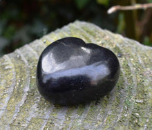 Load image into Gallery viewer, Shungite Crystal Heart Protective Love Symbol |Reiju