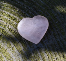 Load image into Gallery viewer, Rose Quartz Crystal Heart