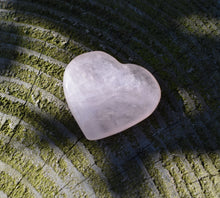 Load image into Gallery viewer, Rose Quartz Crystal Heart