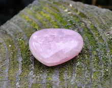 Load image into Gallery viewer, Small Rose Quartz Crystal Heart Piece Inc Gift Box