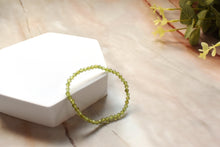 Load image into Gallery viewer, Peridot Faceted Crystal Bracelet
