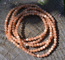 Load image into Gallery viewer, Sunstone Crystal Bracelet