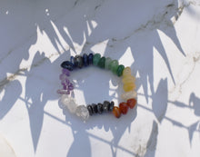 Load image into Gallery viewer, Chakra Crystal Stone Chips Gemstone Bracelet