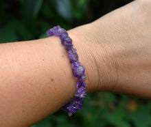 Load image into Gallery viewer, Amethyst Natural Crystal Stone Chips Power Bracelet For Calming |Reiju