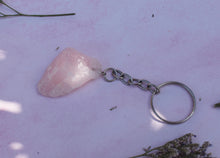 Load image into Gallery viewer, Rose Quartz Raw Key ring