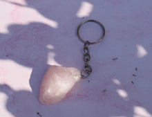 Load image into Gallery viewer, Rose Quartz Raw Key ring