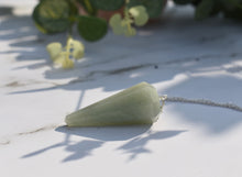 Load image into Gallery viewer, Green Aventurine Crystal Gemstone Dowsing Pendulum