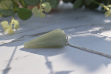 Load image into Gallery viewer, Green Aventurine Crystal Gemstone Dowsing Pendulum