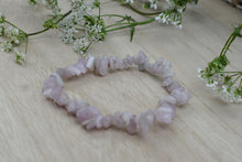 Load image into Gallery viewer, Kunzite Natural Crystal Stone Chips Elasticated Bracelet |Reiju