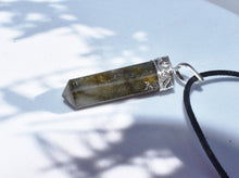 Load image into Gallery viewer, Labradorite Crystal Pendant