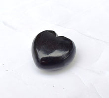 Load image into Gallery viewer, Shungite Crystal Puff Heart