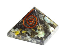 Load image into Gallery viewer, Emerald Crystal Small Orgone Pyramid
