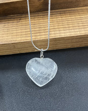 Load image into Gallery viewer, Clear Quartz Polished Crystal Stone Heart Pendant |Reiju
