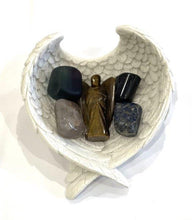 Load image into Gallery viewer, "CAPRICORN" Zodiac Star Sign Crystal Stone Gift Set (Dec 22nd - Jan 19th)