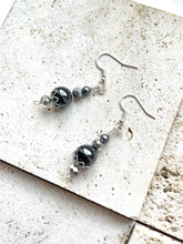 Load image into Gallery viewer, Hematite &amp; Czech Crystal Crystal Beaded Earrings