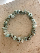 Load image into Gallery viewer, Larimar Natural Crystal Chips Stone Bracelet |Reiju