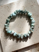 Load image into Gallery viewer, Larimar Natural Crystal Chips Stone Bracelet |Reiju