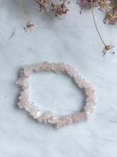 Load image into Gallery viewer, Rose Quartz Crystal Chip Bracelet