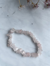 Load image into Gallery viewer, Rose Quartz Crystal Chip Bracelet