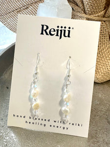 Freshwater Pearl and Diamante Earrings