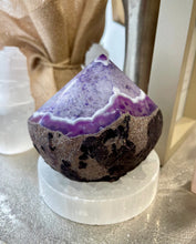 Load image into Gallery viewer, Purple Agate Unique Crystal Piece