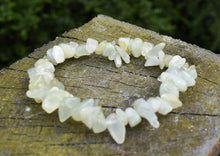 Load image into Gallery viewer, Green Jade Natural Crystal Stone Chips Bracelet