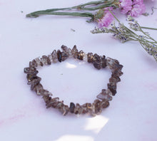Load image into Gallery viewer, Smoky Quartz Crystal Chip Bracelet