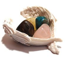 Load image into Gallery viewer, &quot;Self-Confidence / Self-Esteem&quot; Crystal Stone Gift Set &amp; Angel Wings Dish - Crystals for Confidence