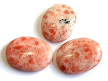 Load image into Gallery viewer, Sunstone Crystal Cabochon Palmstone