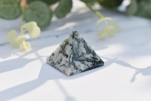 Moss Agate Crystal Gemstone Pyramid