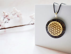 Black Tourmaline Crystal Stone Chips Orgone Flower Of Life Pendant Inc Black Cord |Reiju