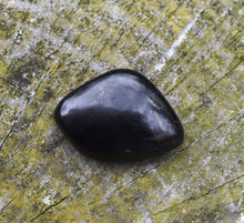 Load image into Gallery viewer, Natural A Grade Polished Shungite Protection Crystal Tumble Stone Inc Benefits Tag