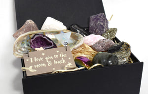 Beautiful Inside & Out Natural Crystals Gemstones 14 Piece Gift Set