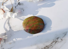 Load image into Gallery viewer, Unakite Crystal Palm Stone Cabochon