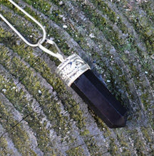 Load image into Gallery viewer, Shungite Crystal Pendant