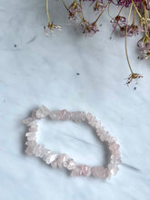 Load image into Gallery viewer, Rose Quartz Crystal Chip Bracelet