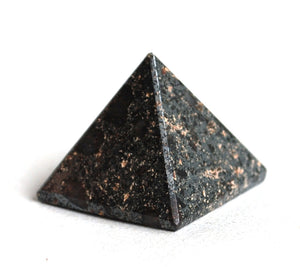 Reiki Energy Charged Hematite Pyramid Crystal Natural Positive Crystal Healing - Krystal Gifts UK